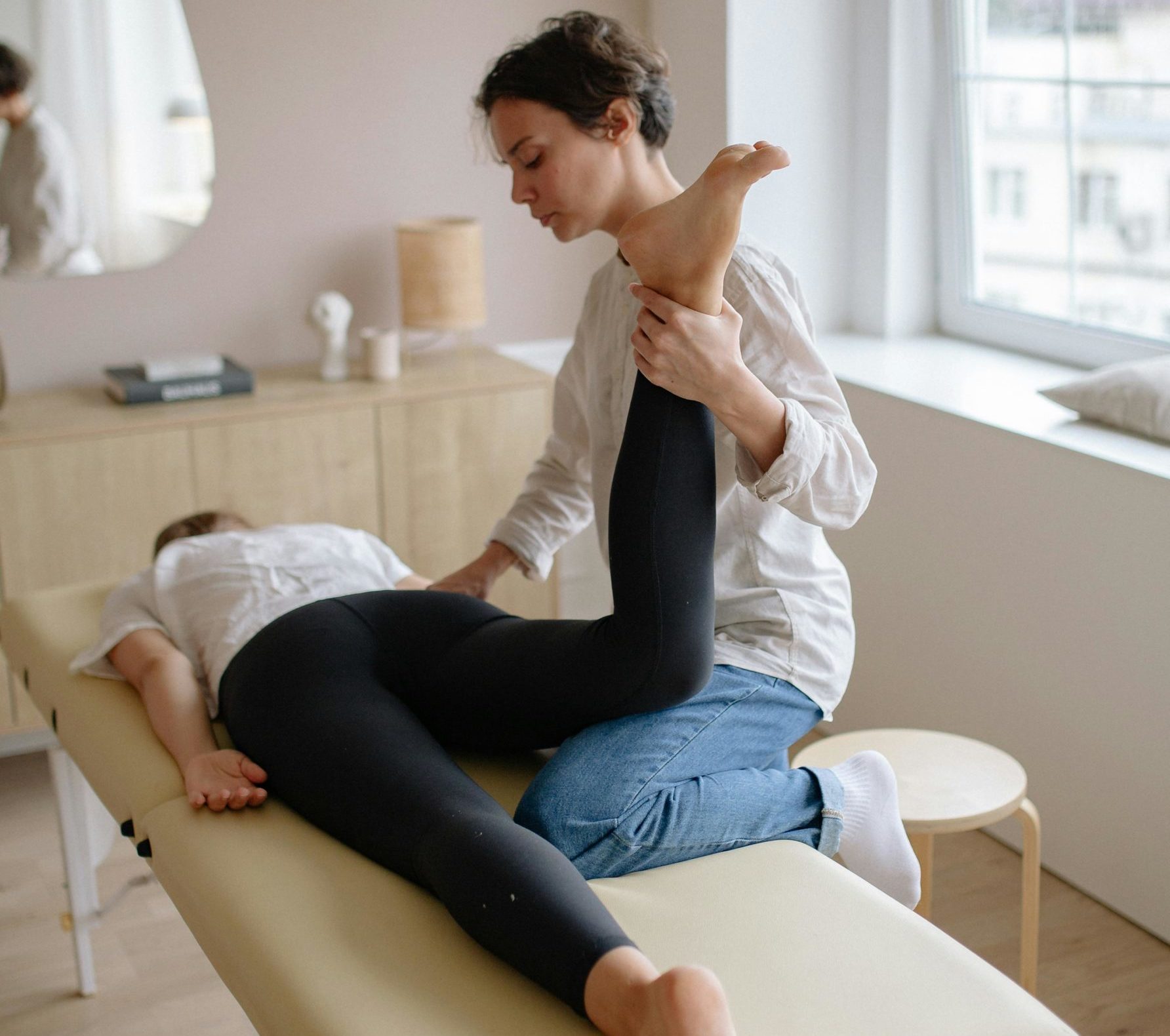 Woman during her physiotherapy appointment